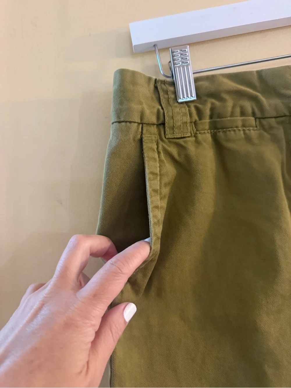 J Crew Olive Green Women's Casual Chino Shorts City fit, size 4
